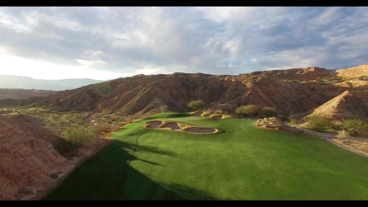Conestoga Golf Club finishing hole with desert landscape and bunkers framing the fairway in Mesquite Nevada